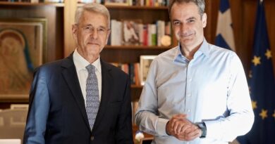 Συνάντηση Γλυμή – Μητσοτάκη : ”Το διακύβευμα των επόμενων εκλογών είναι ησυνέχιση της αναπτυξιακής πορείας της χώρας”