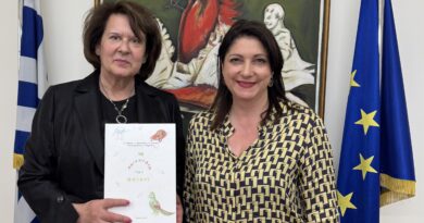 Κέντρο  Πρόληψης Εξαρτήσεων “Διαδρομή” : Έκδοση του εκπαιδευτικού υλικού : «Τα Παιχνίδια του Φοίβου»