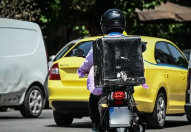 Χωρίς ντελίβερι σήμερα από τις 13:00 μέχρι τις 17:00 σε Αττική, Θεσσαλία, ανατολική Στερεά και Πελοπόννησο λόγω καύσωνα Χωρίς ντελίβερι σήμερα από τις 13:00 μέχρι τις 17:00 σε Αττική, Θεσσαλία, ανατολική Στερεά και Πελοπόννησο λόγω καύσωνα