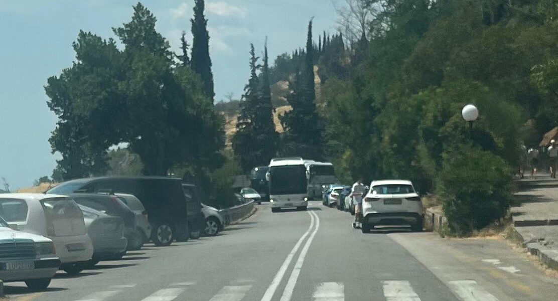 Ο Ομφαλός της Γης σε κυκλοφοριακή ασφυξία