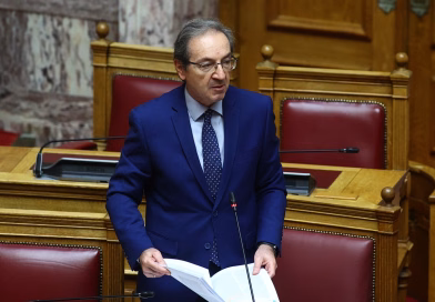 Κόντρα στη Βουλή για τα Τέμπη: Η Κωνσταντοπούλου ζητά παραίτηση Φλωρίδη – Η απάντηση Μπουγά με «πρόταση δυσπιστίας»